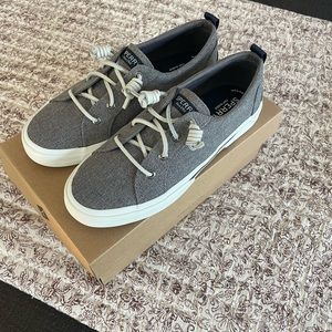 Sperry Top-Sider Sparkle Gray Slip-Ons ✨🌊